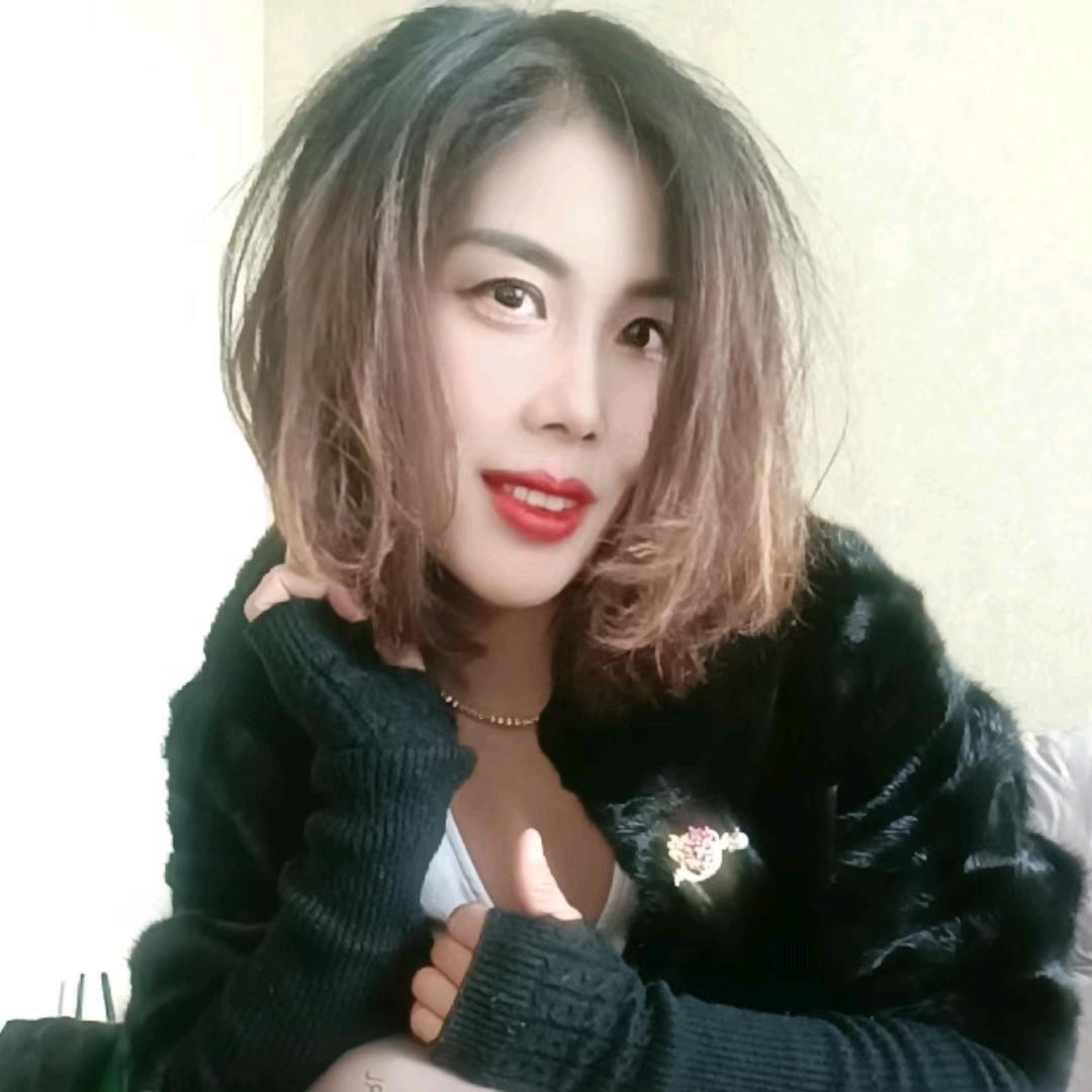 陈炯含