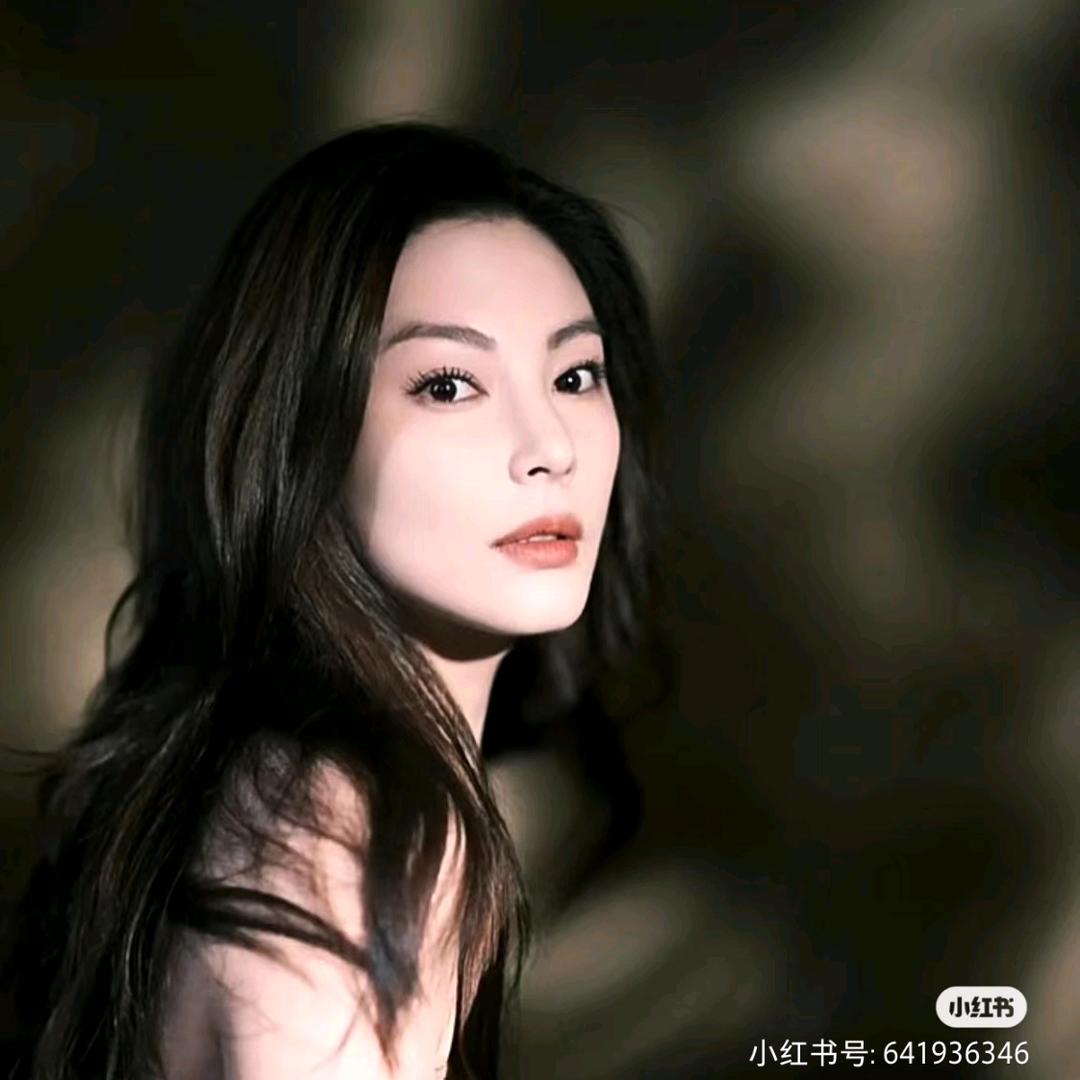 小王挖芋头🍠