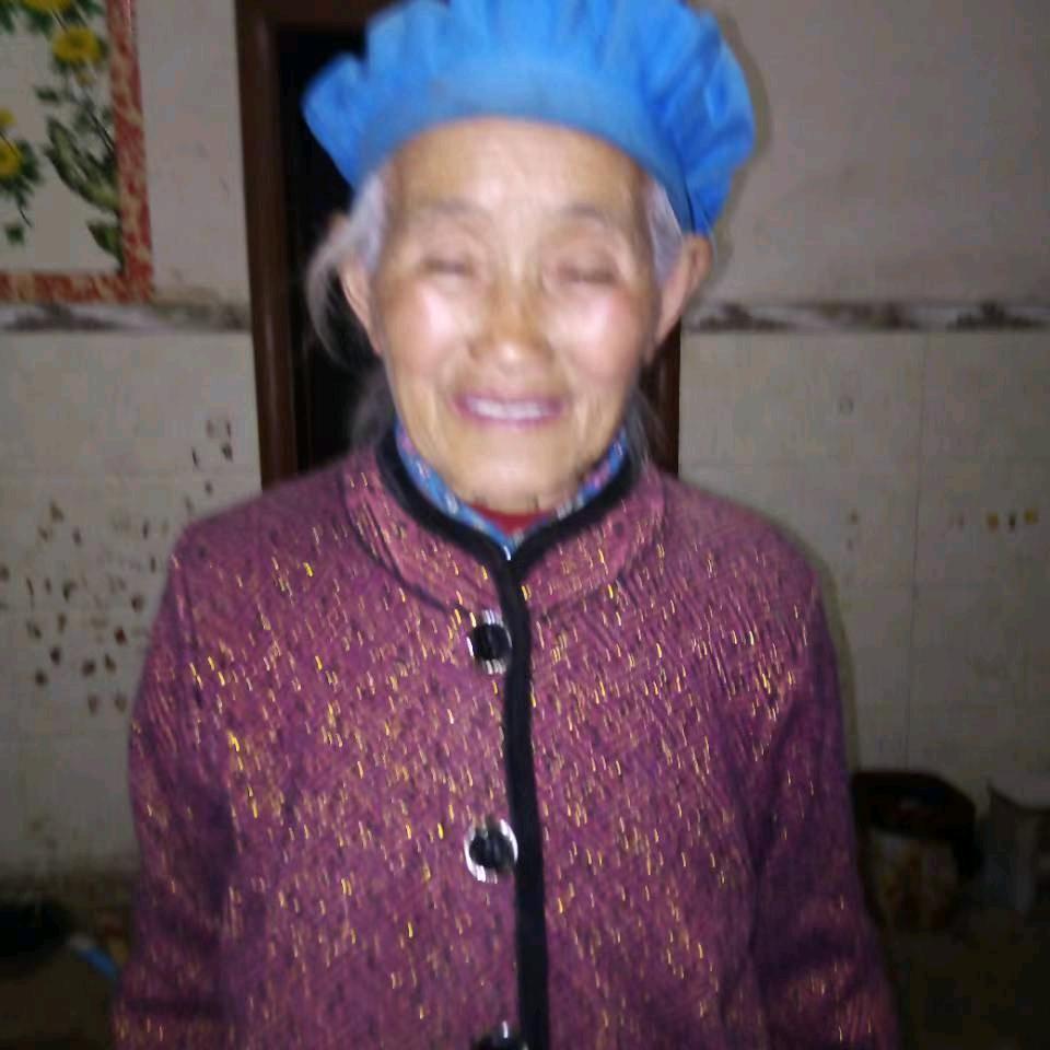 慈祥奶奶