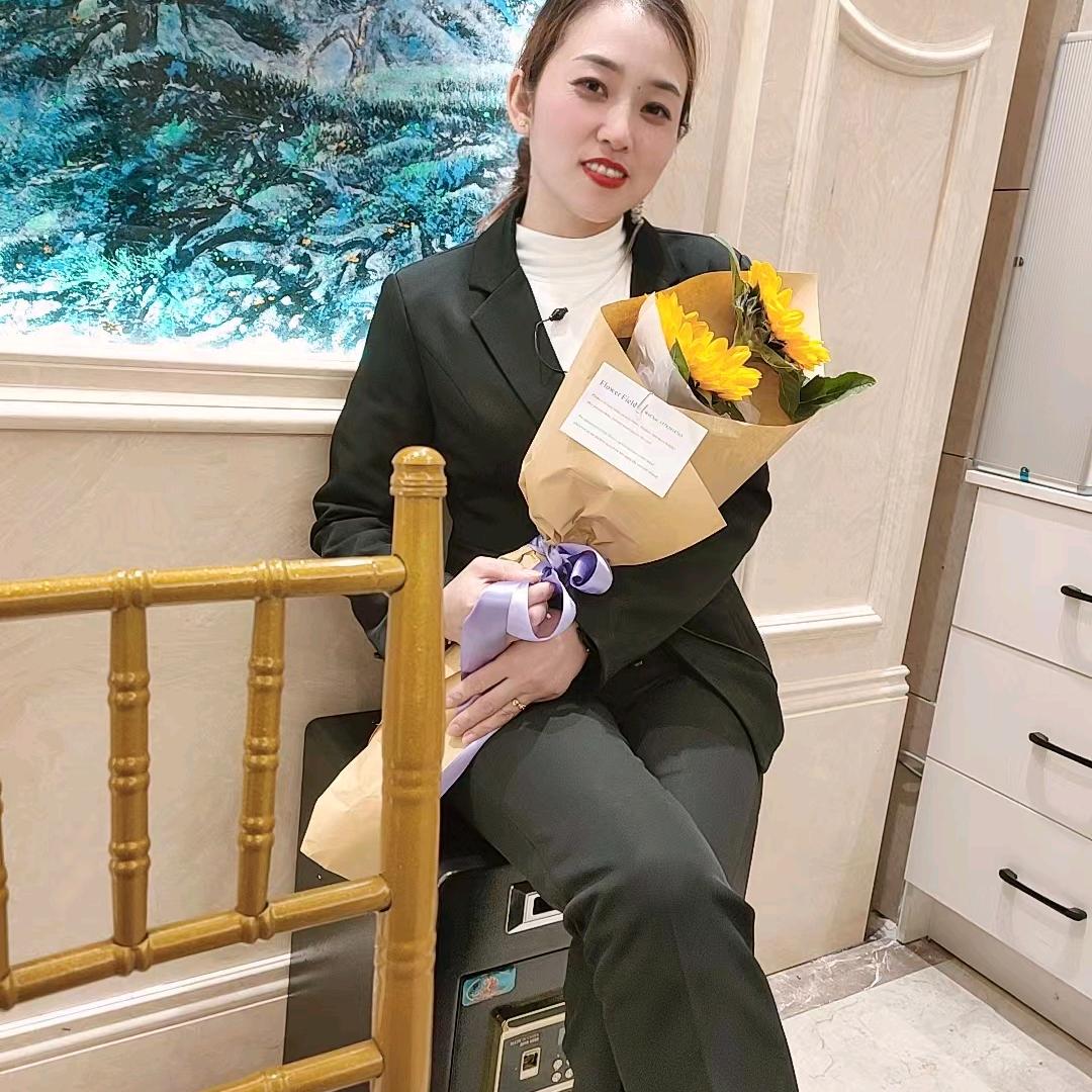 东方伯爵—糖糖