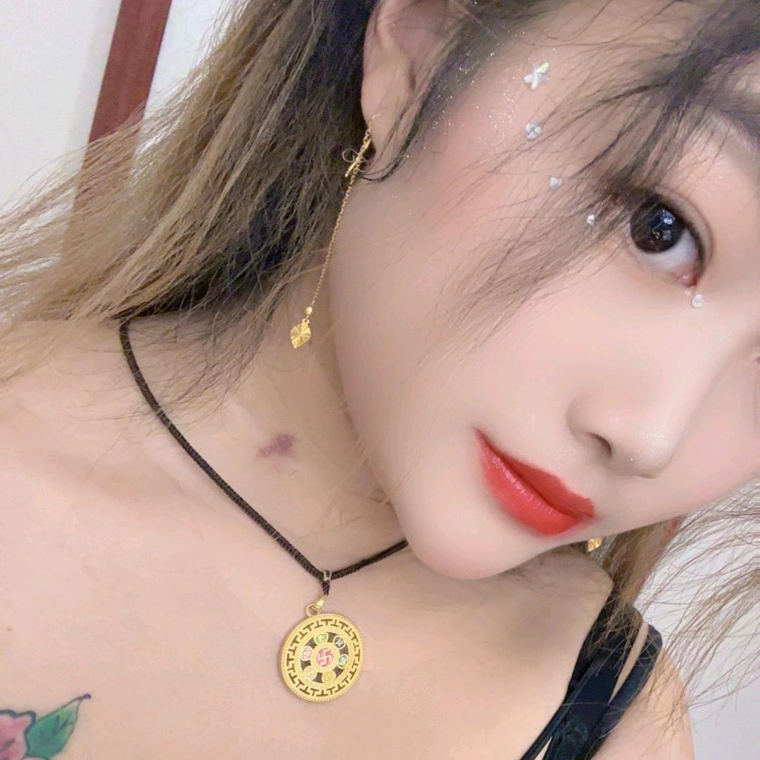 爱吃榴莲的小菇凉꒰ *•ɷ•* ꒱