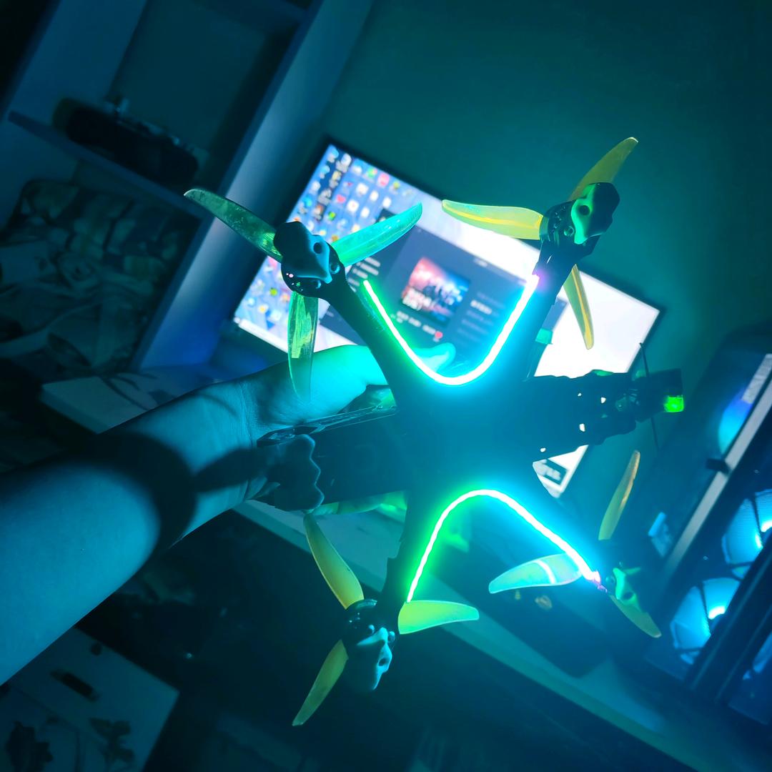 辞 旧_FPV