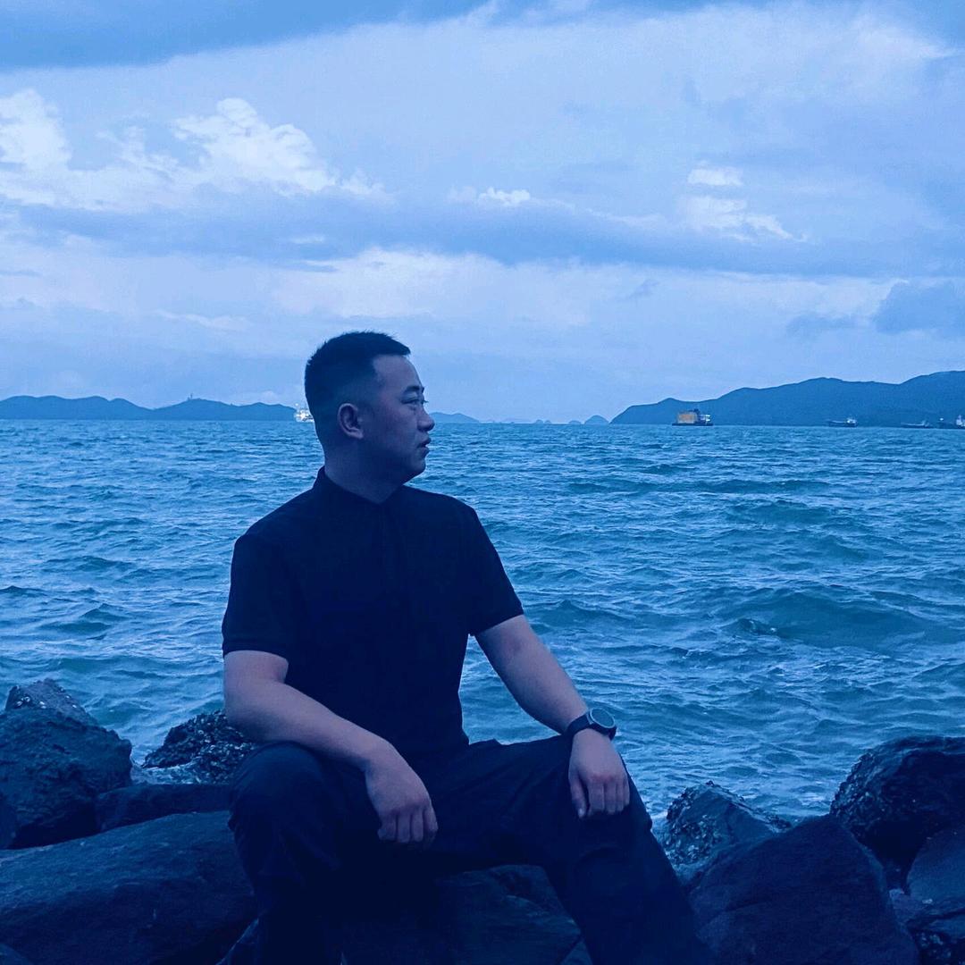 陈晨成…