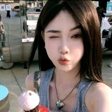 赵小小YIMAO(穿搭推荐)