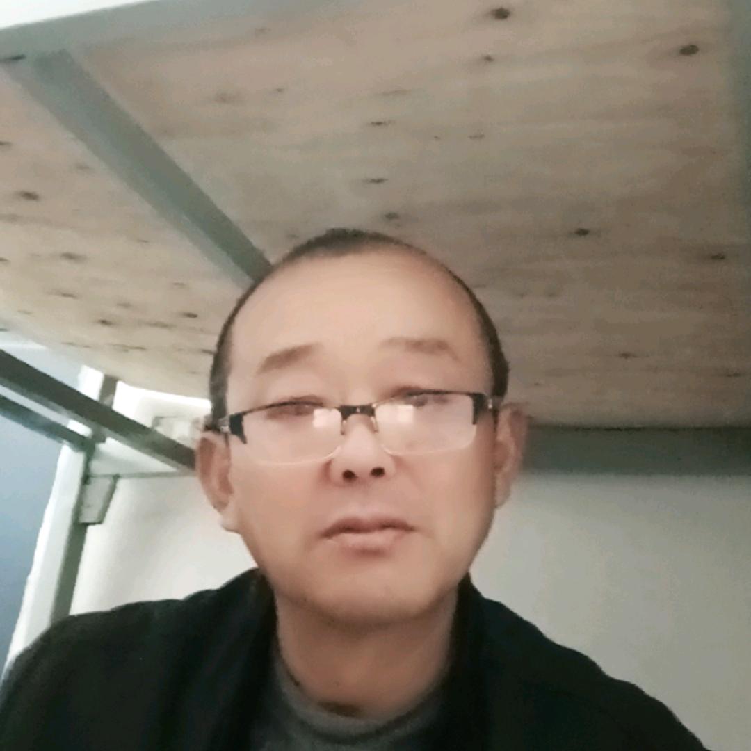 阳光灿烂，帅哥