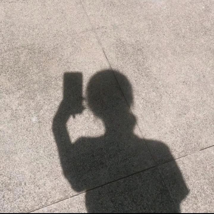 解解👧