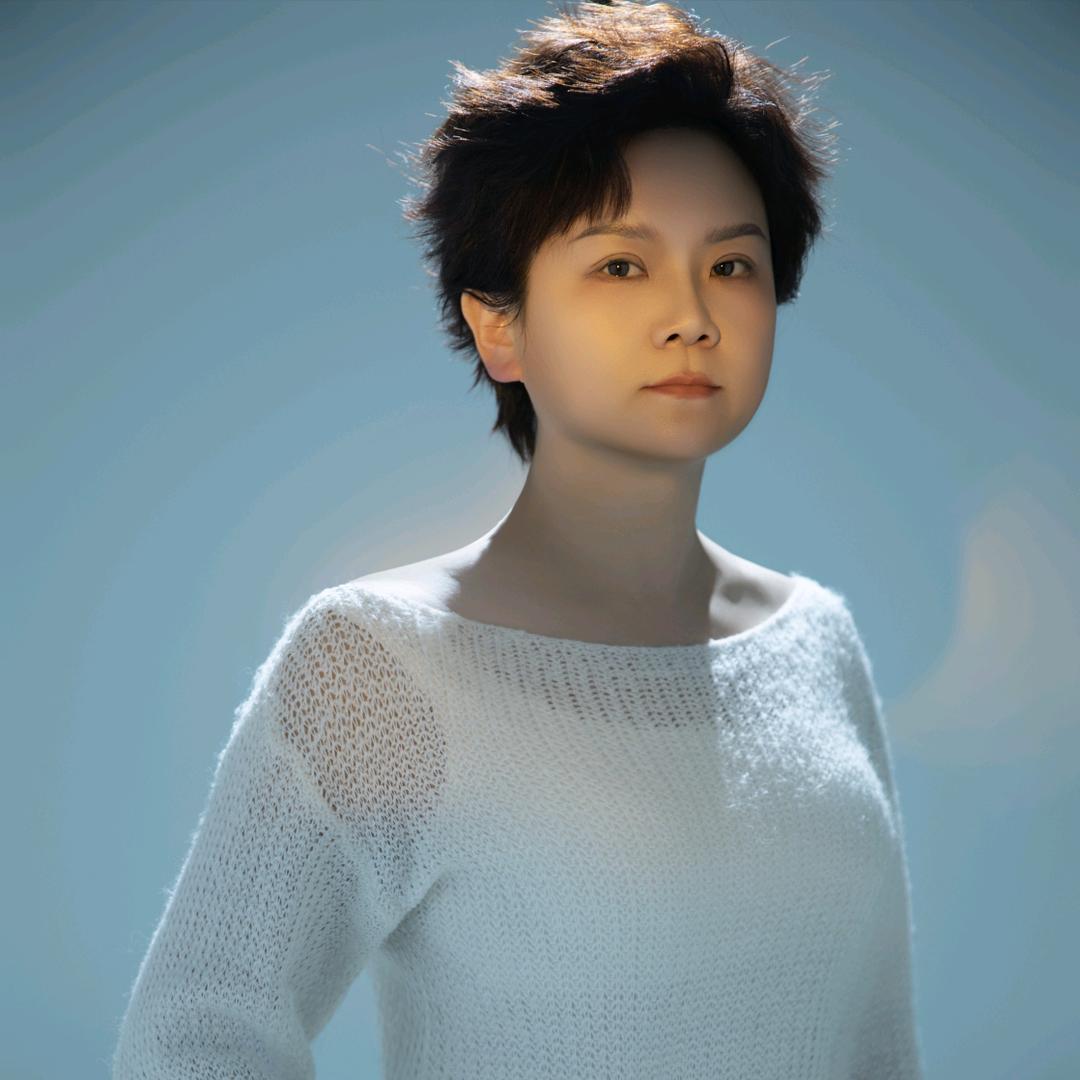 玲珑冰雕骨相美学+移动美容-英子