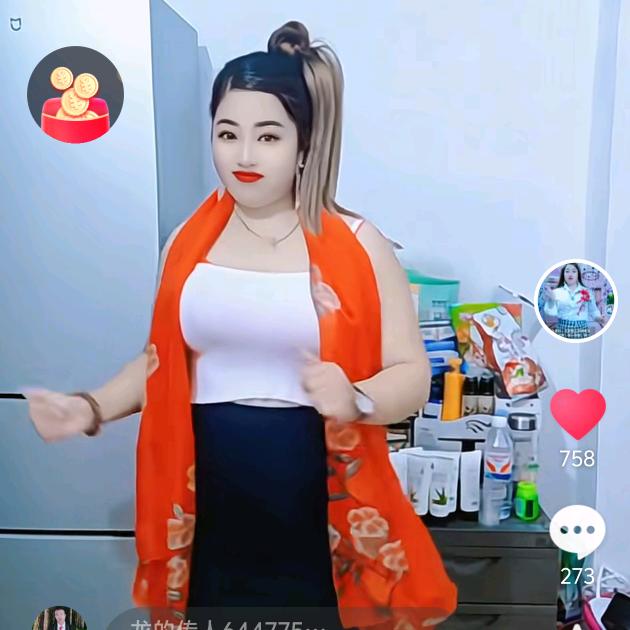 小芳，晚上9点10直播