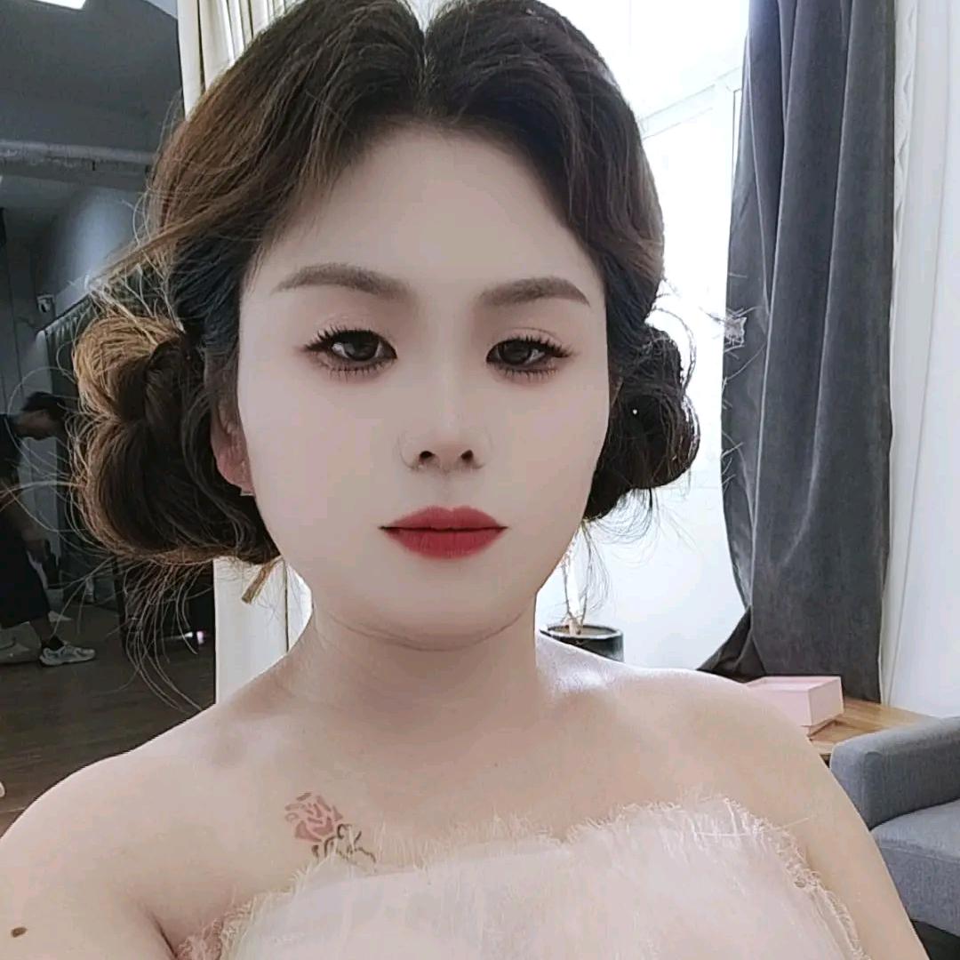 我是美丽的小姐姐