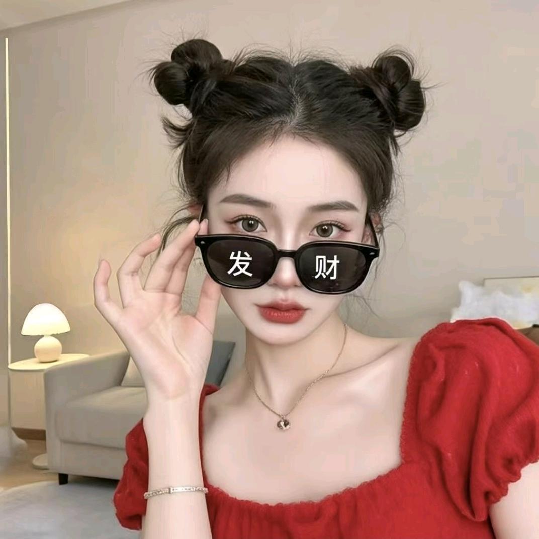 小小莹