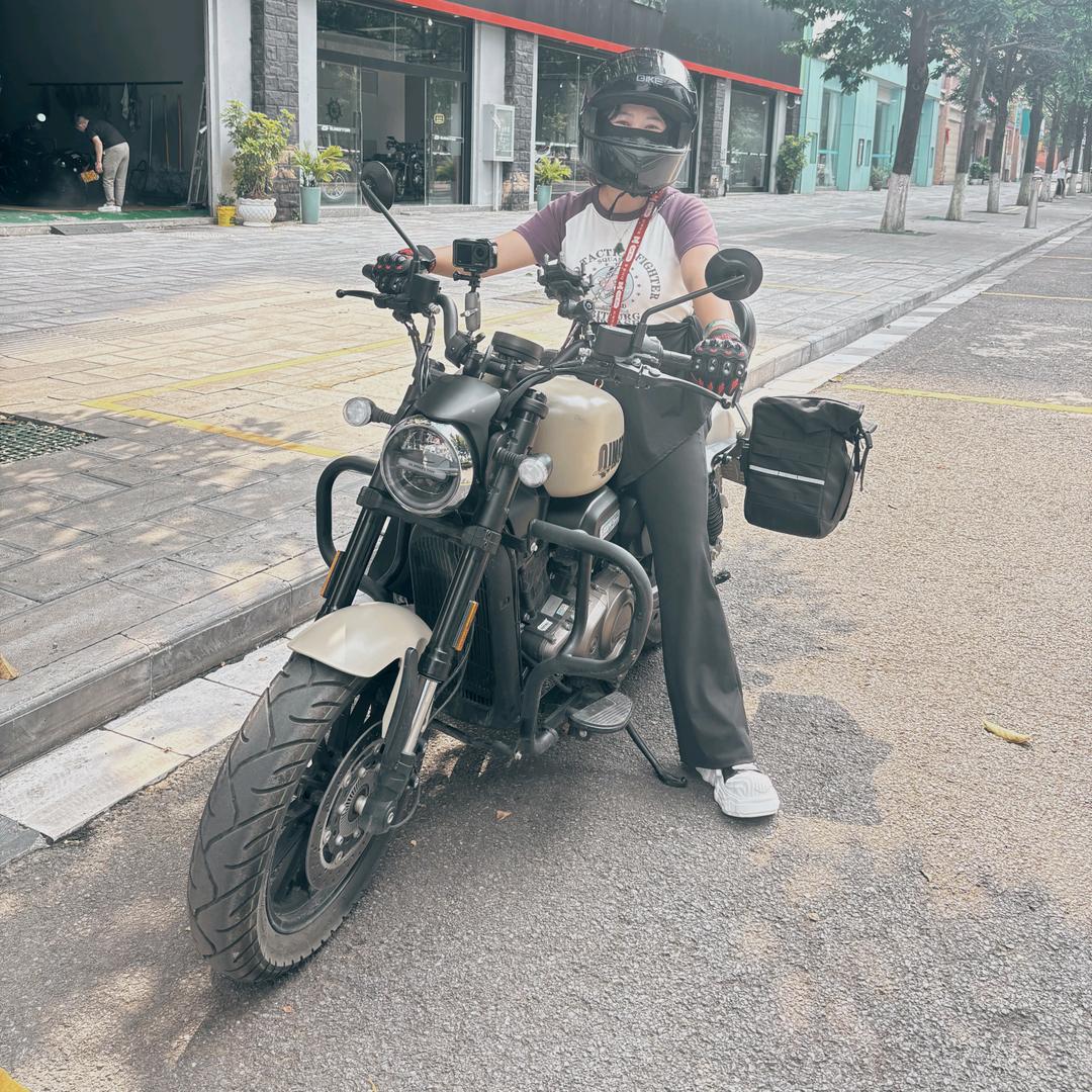 板桥镇吴氏乡村辣子鸡💋李婷90后