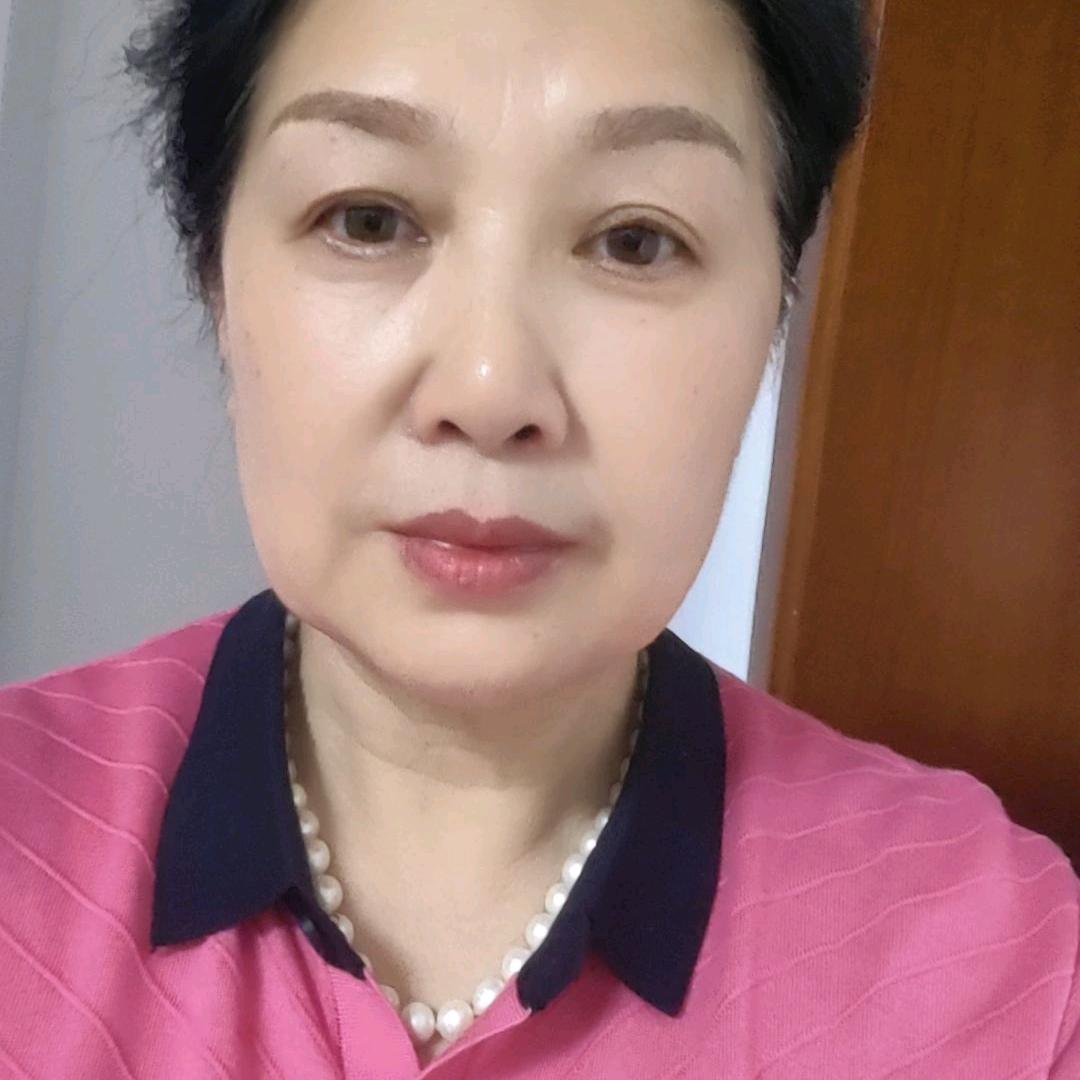 何小芳