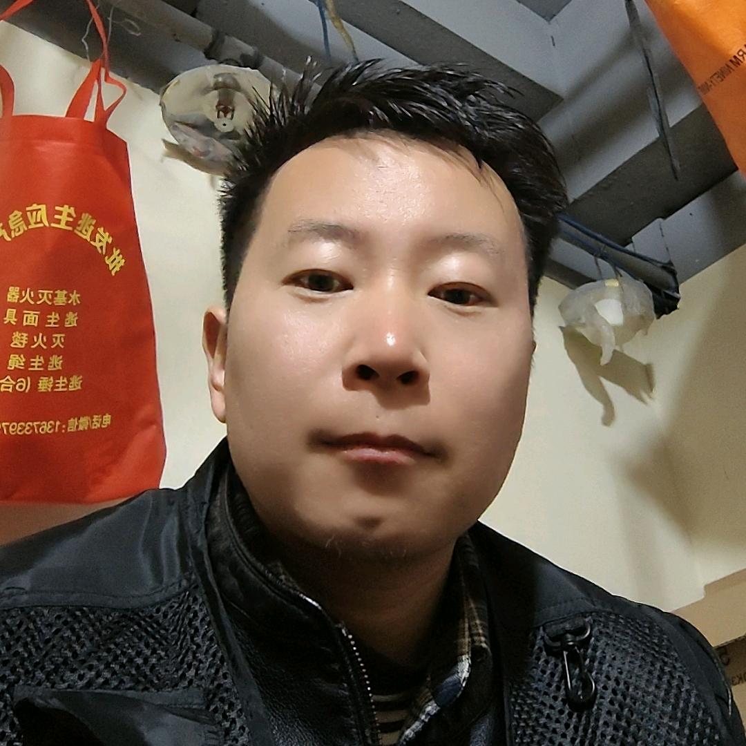 六剑奴老梁