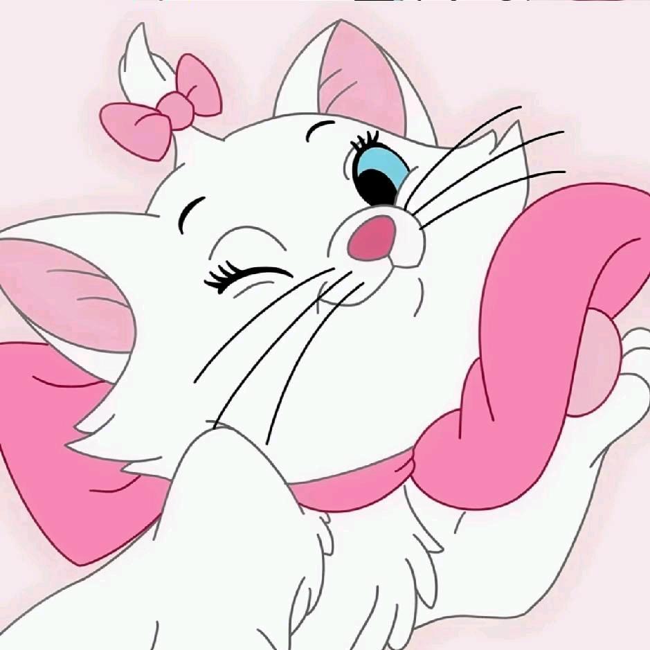 (๑• . •๑)伊