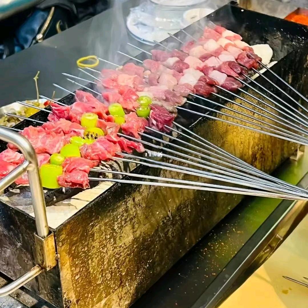 佰小串