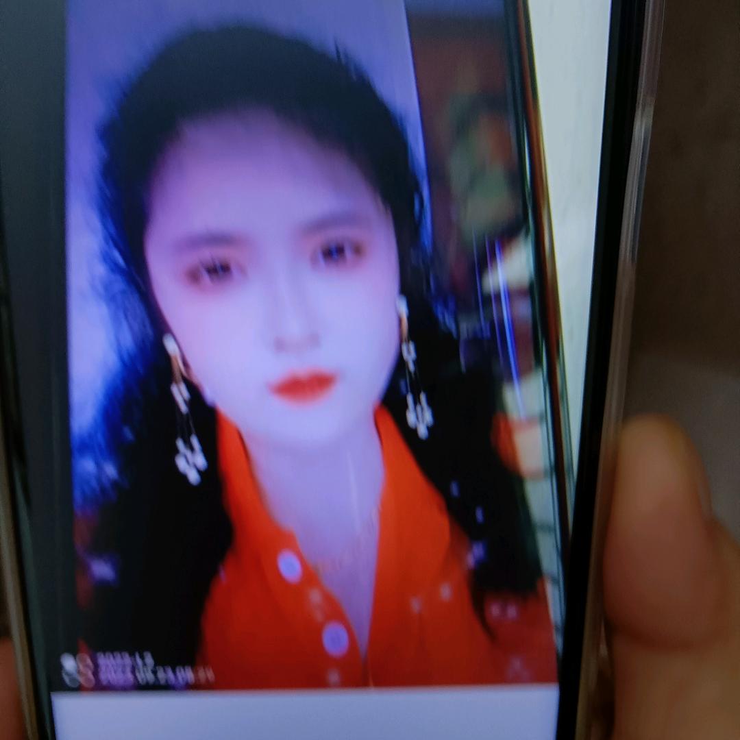 开心姐。
