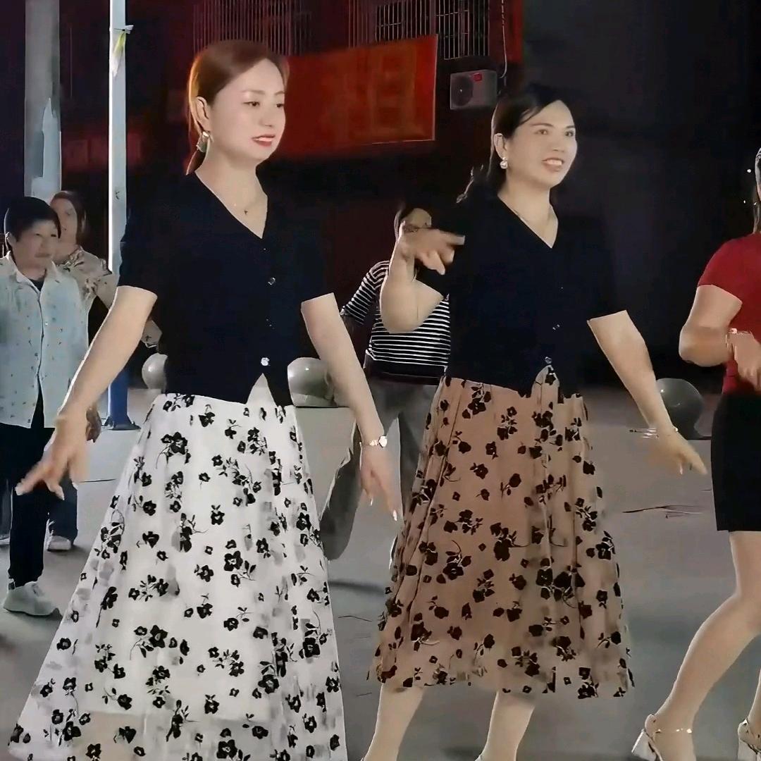 丹阳爱跳舞