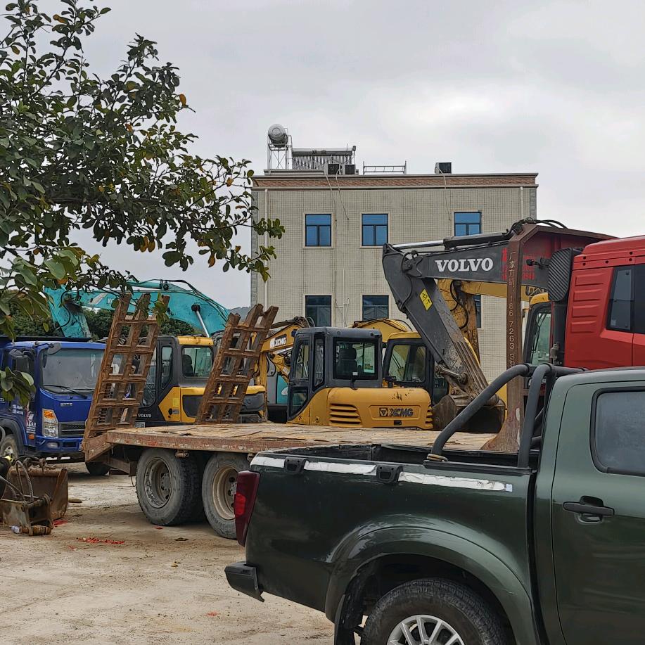 双月湾磜头村委后龙村 挖机机械工程