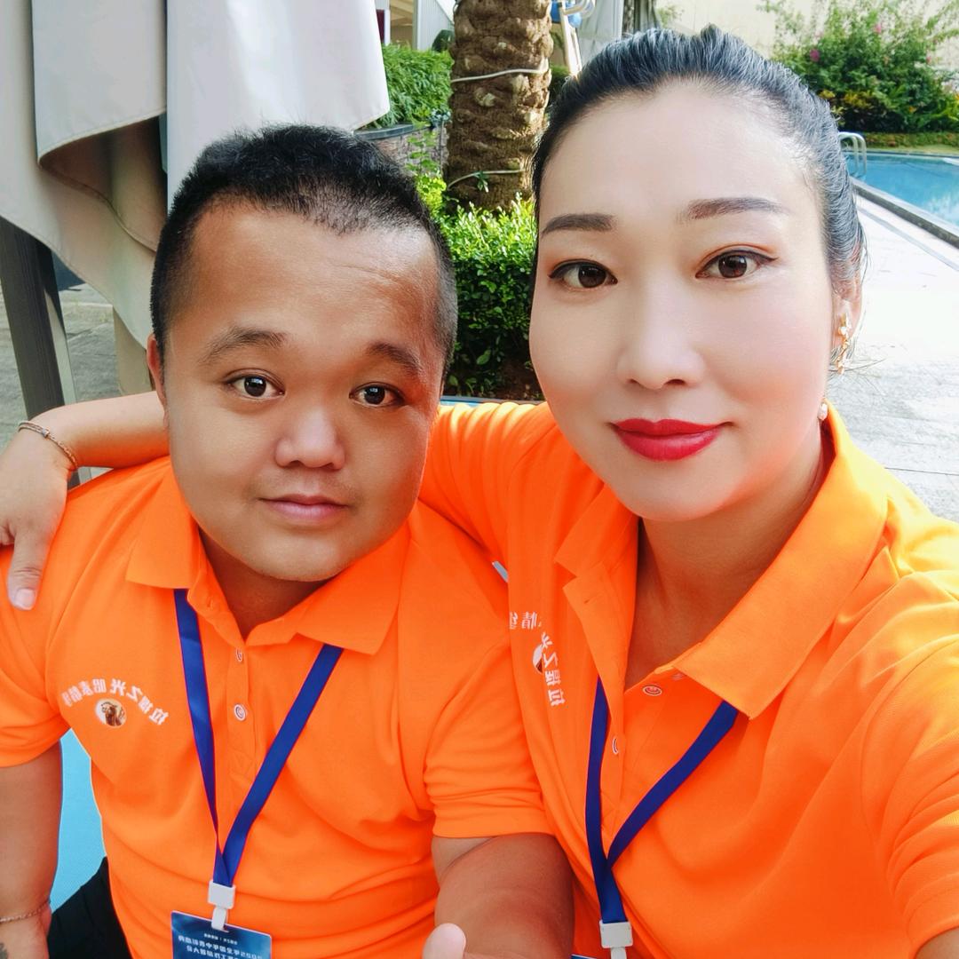 小苏与大个新疆驼奶