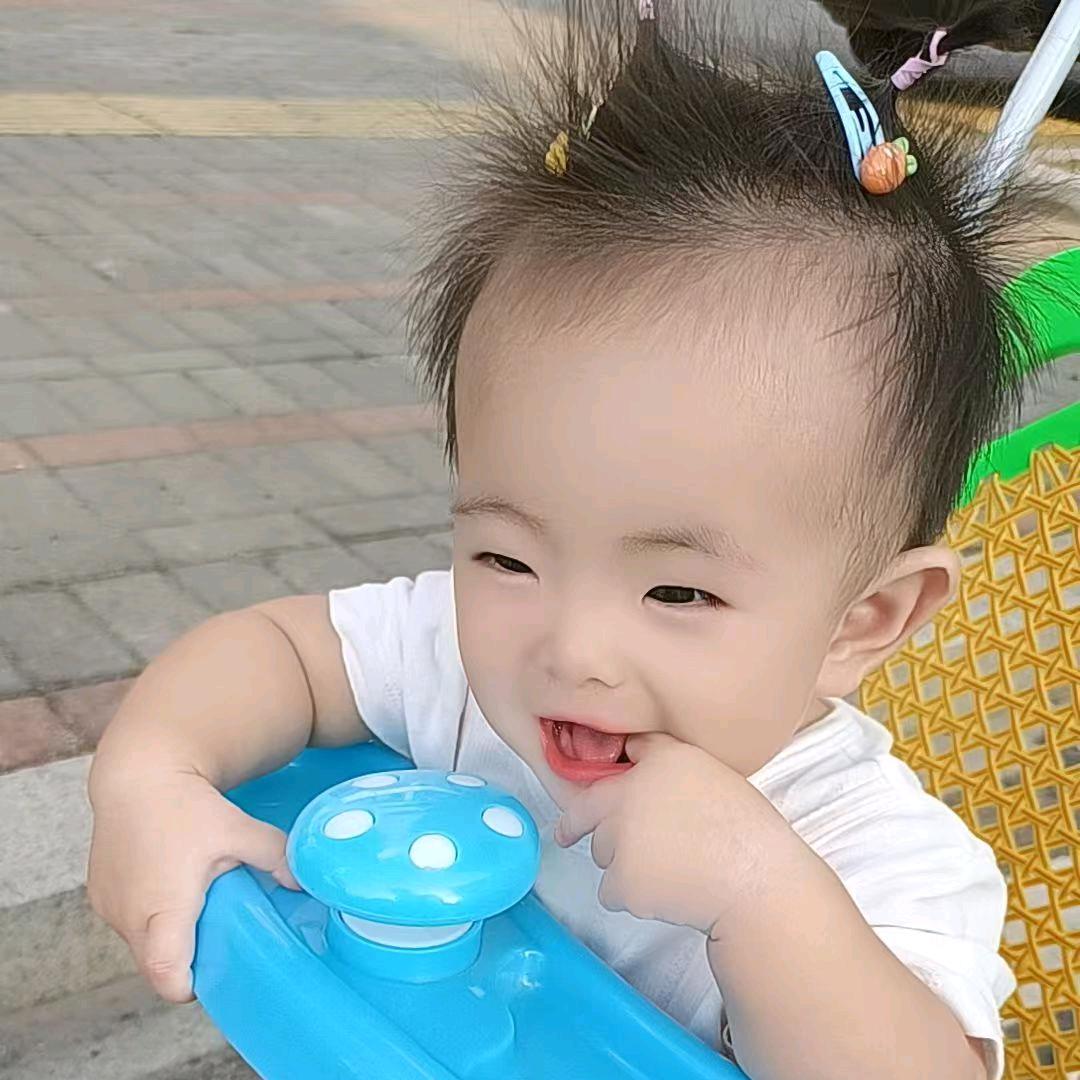 小琪的爸比