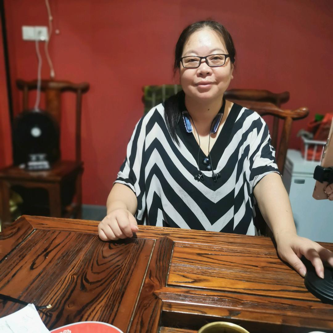 龙氏家私（首播上午9点50，下午2点半）