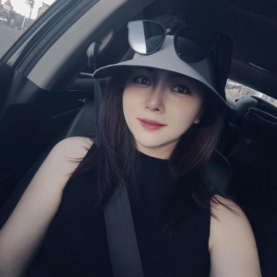 ZR🖤