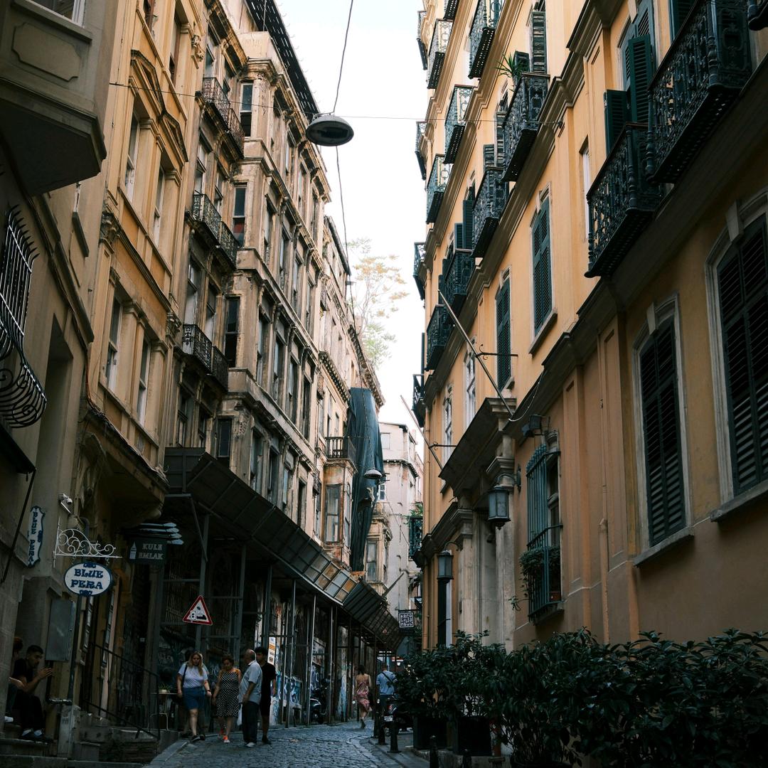 金融前台小姐姐