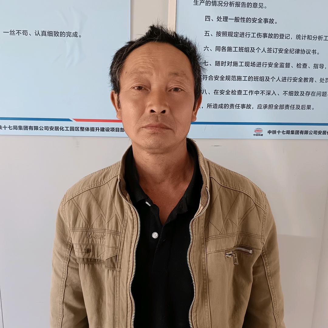 专业割桩破桩队