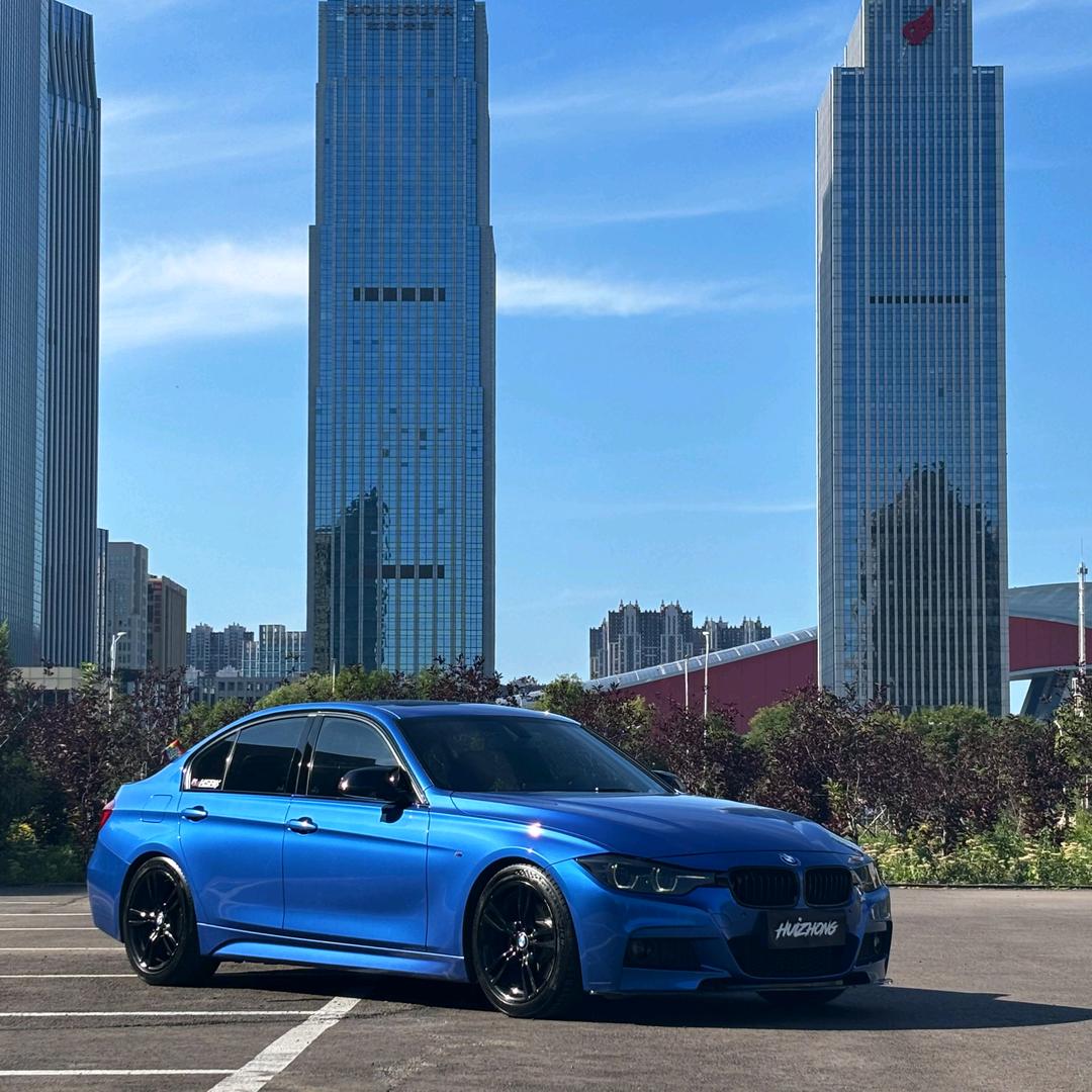 BMW小跟班