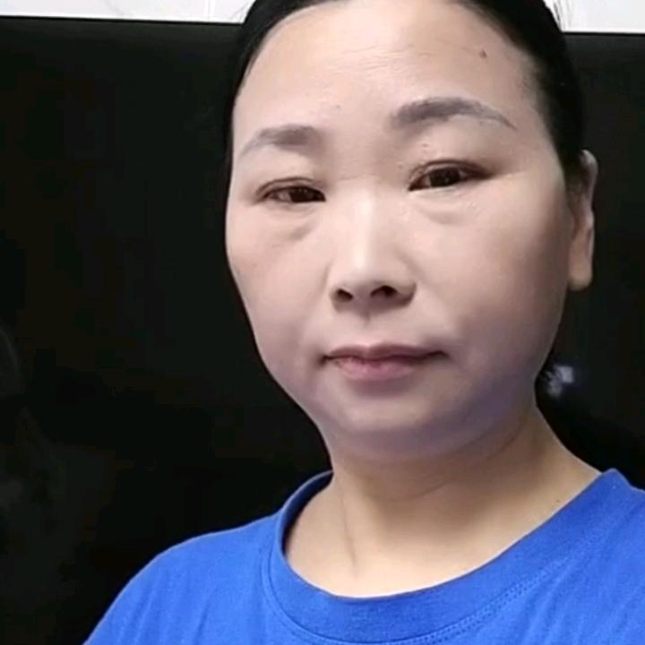 群群