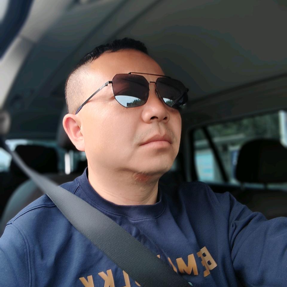 成都市伟翔机械租赁有限公司