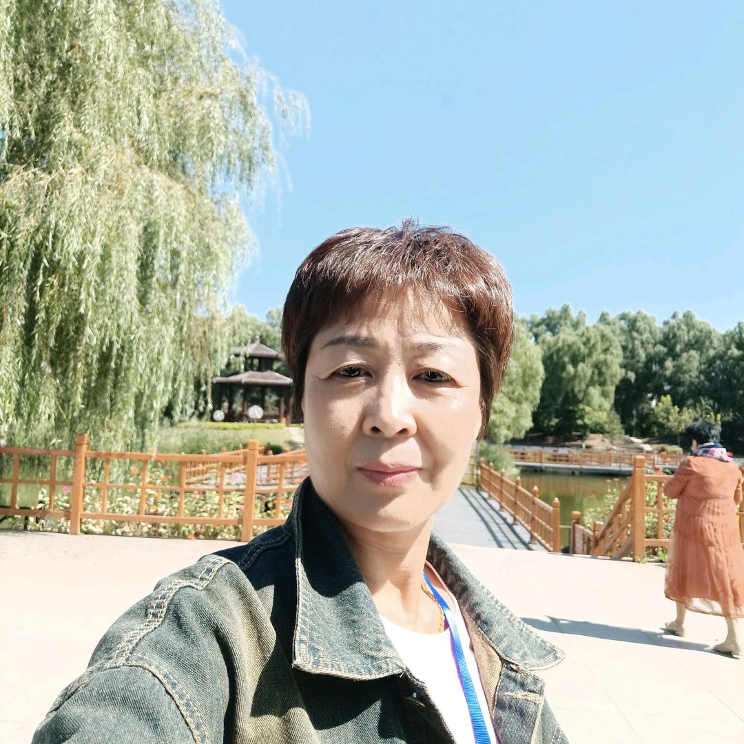 刘丽英