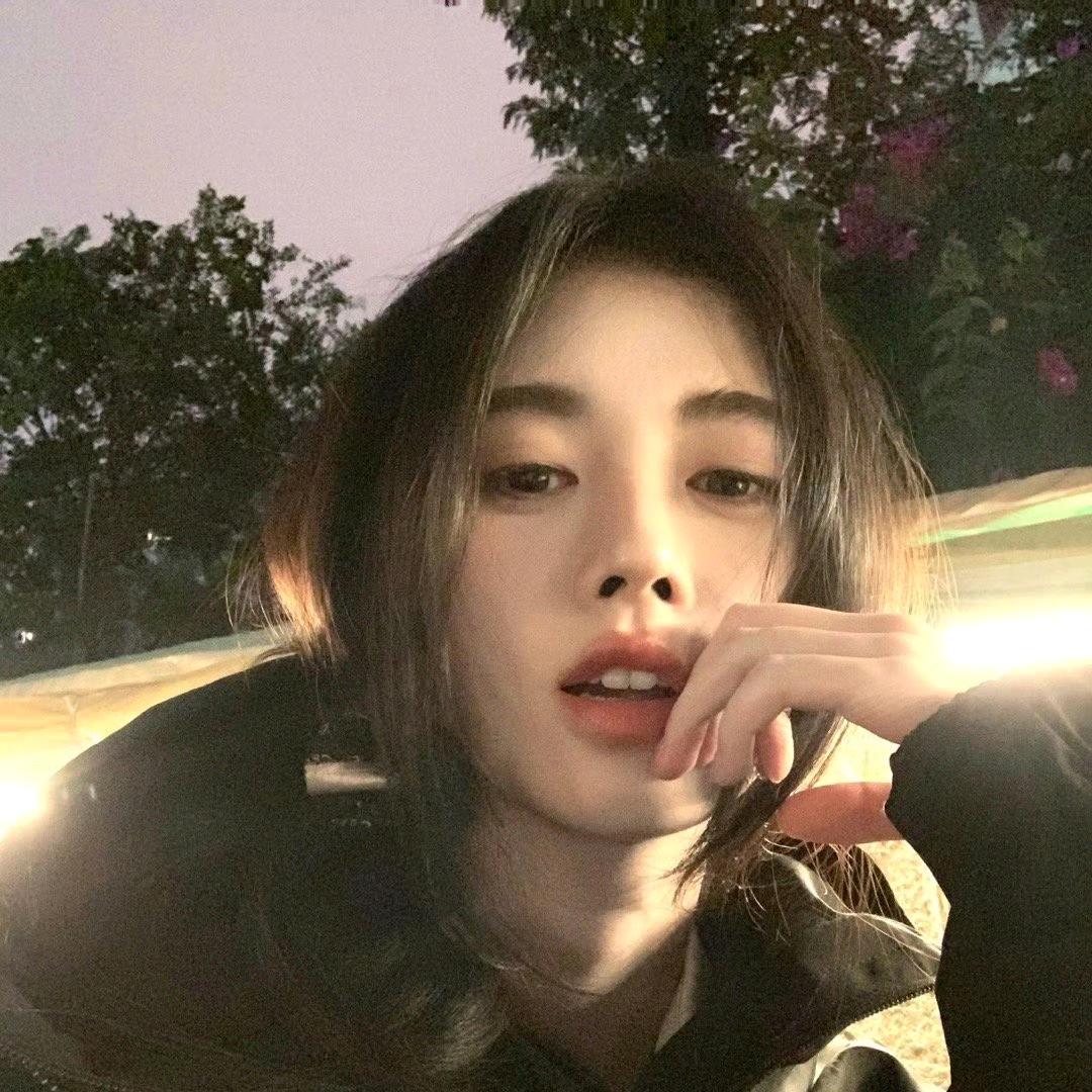 12度的房间头像