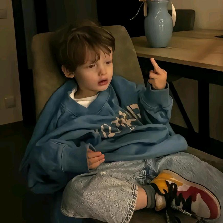 没回就是在睡觉.