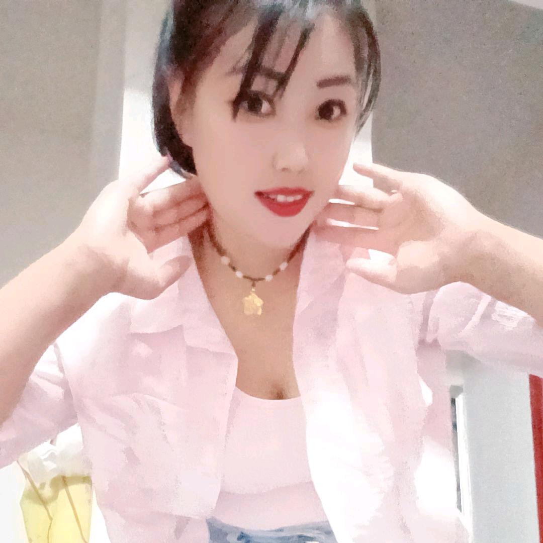 在热闹的街💘一个人走也是孤独的💔。