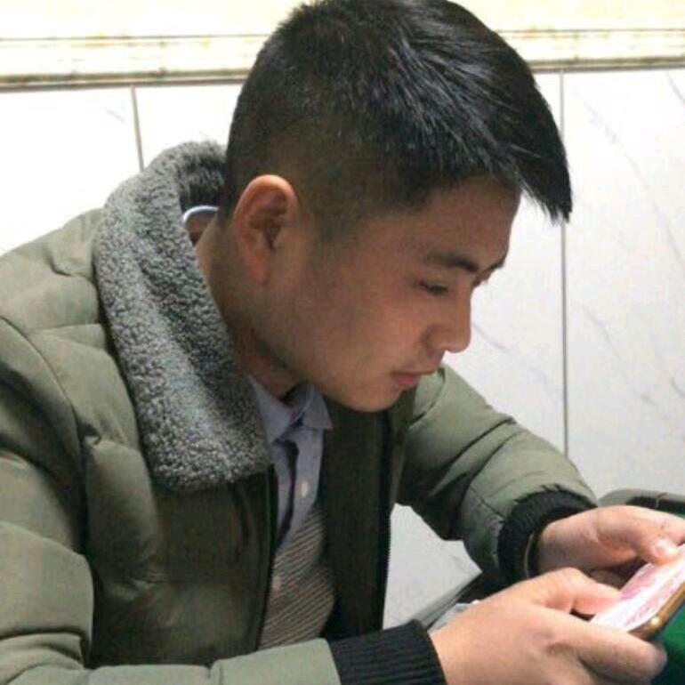 小师傅和大师傅。