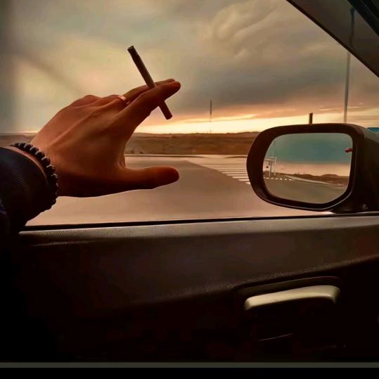 🚬笑敬ᝰꫛ过往ಇ᭄