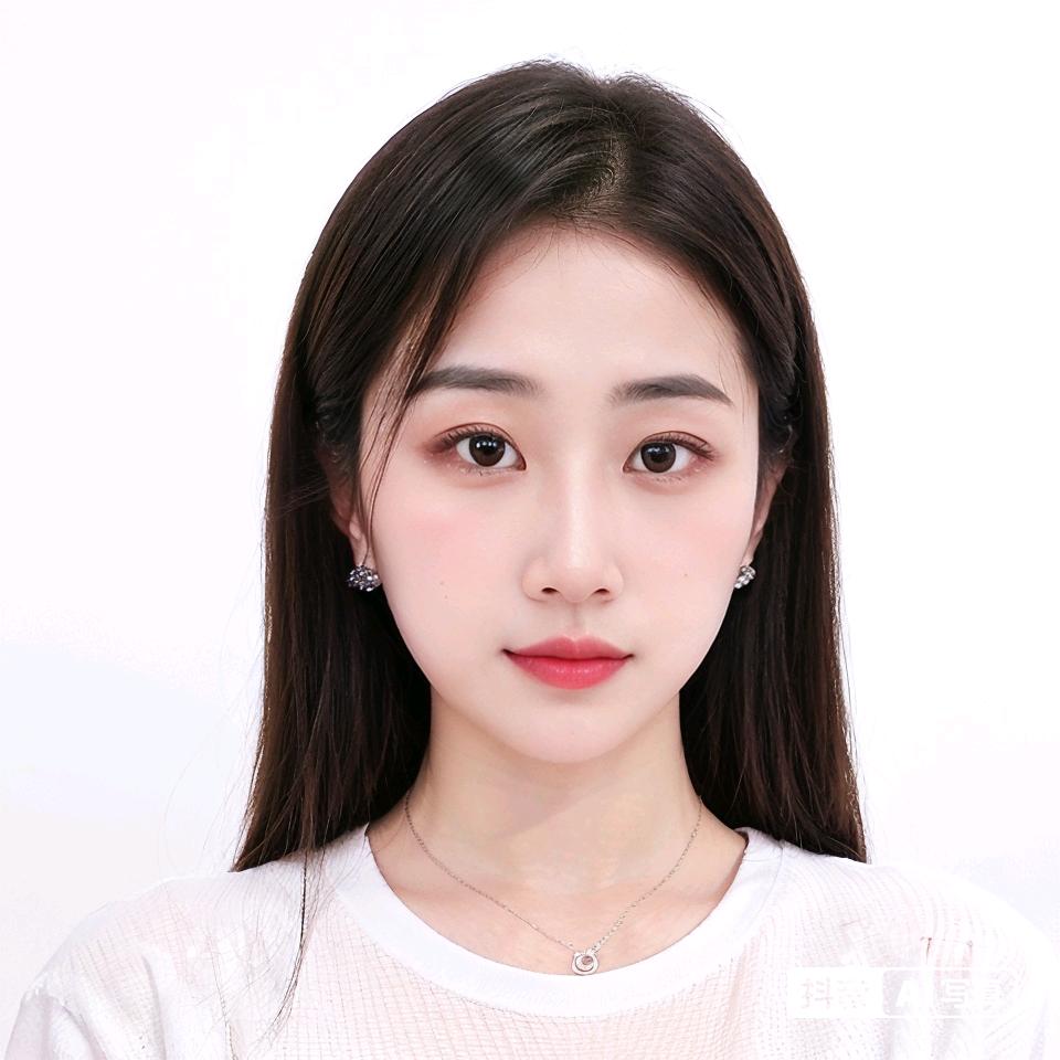 陳 小 姐