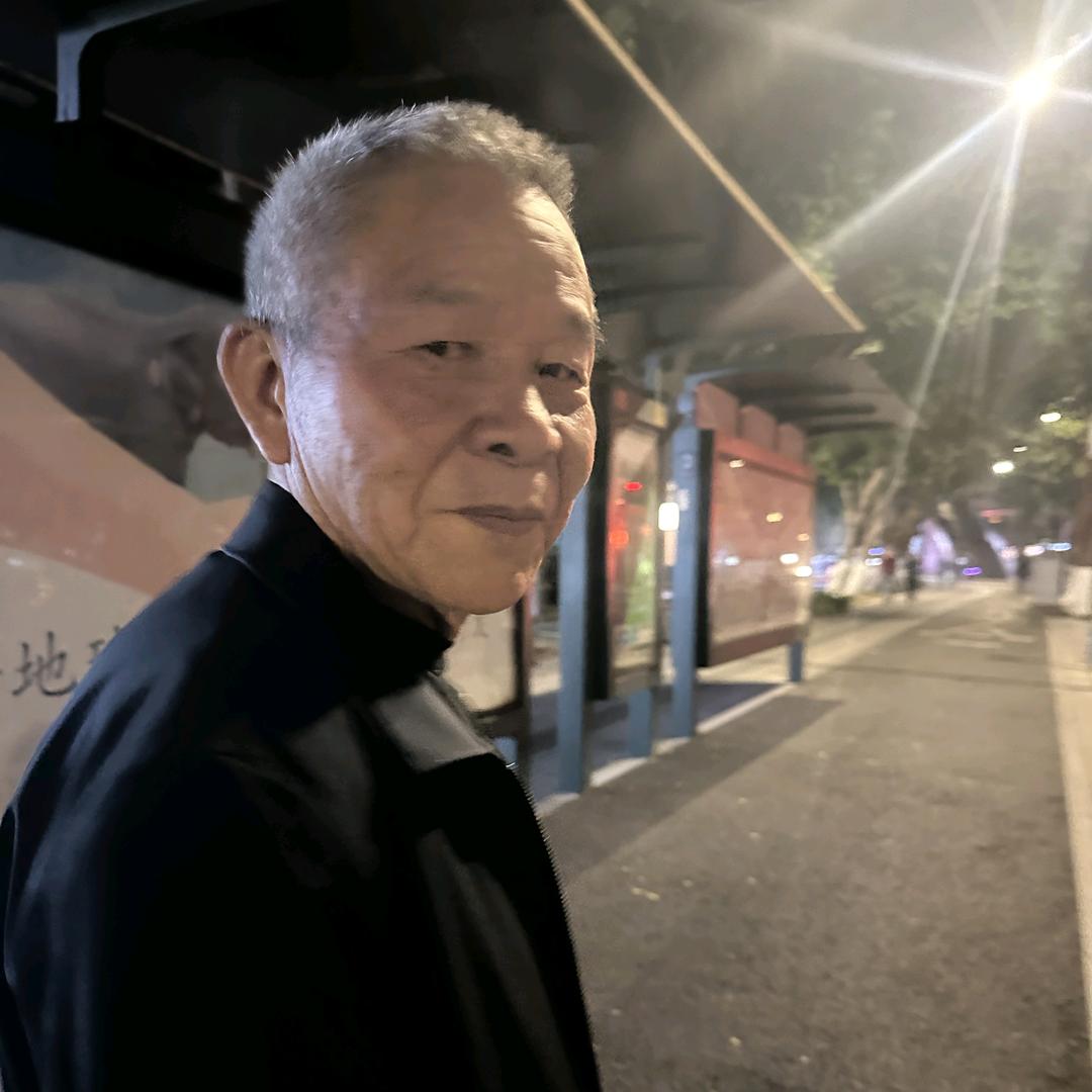 凌育淦