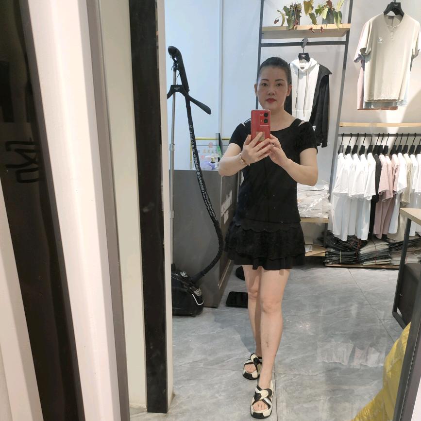 娇娇爱唱歌