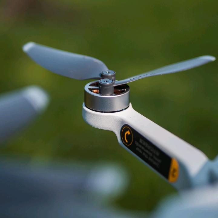 来自世界滇红之乡的DJI