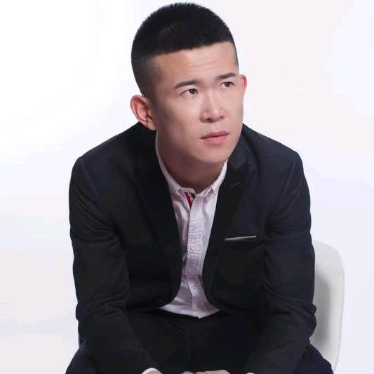 房岩小哥（授权）