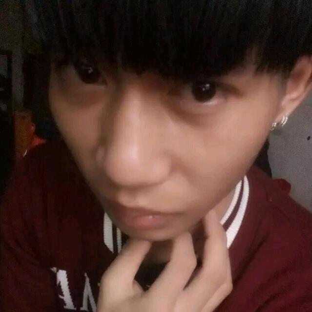 〆 、辣条小黄子