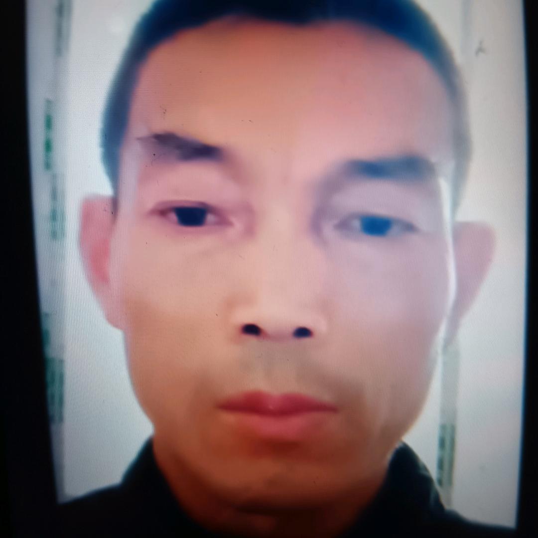 陈哥《新人首播，晚上九点半开播。