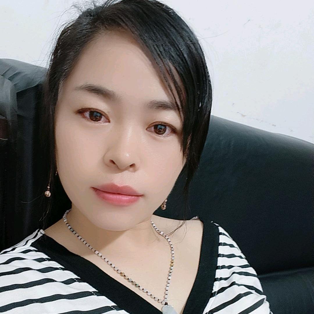 单亲妈妈在平湖市乍浦镇开腊猪脚火锅