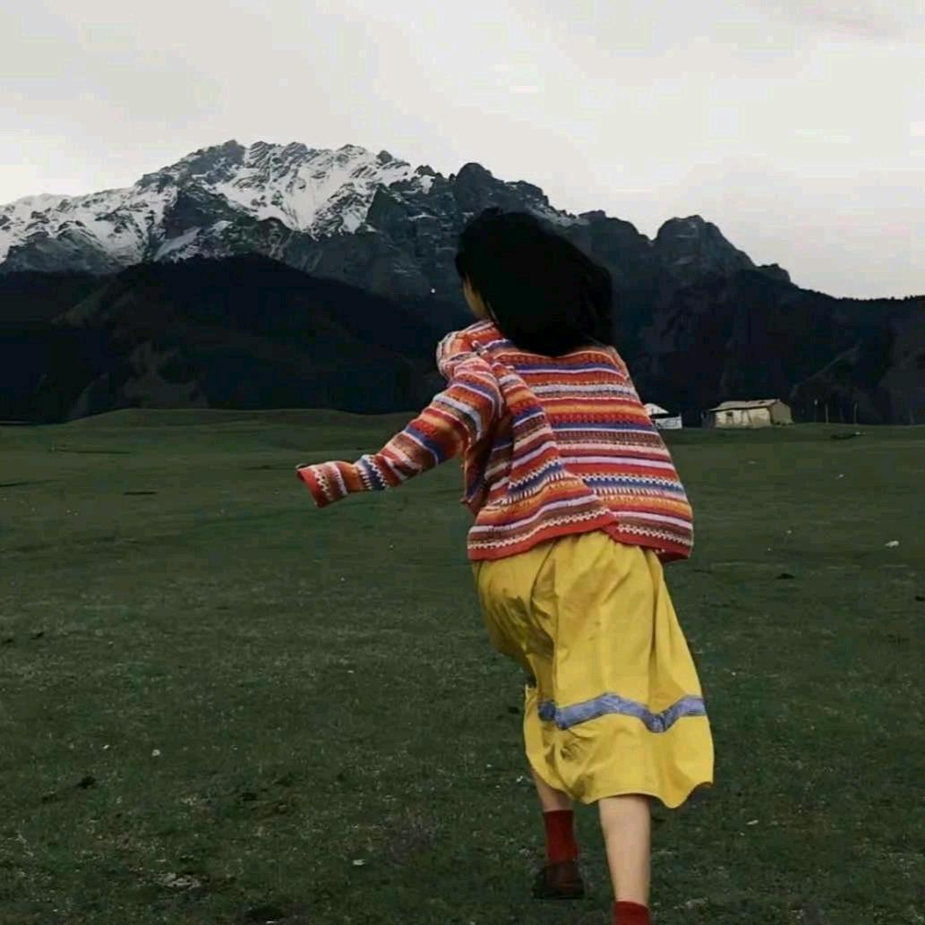 一颗🍭不爱爬山