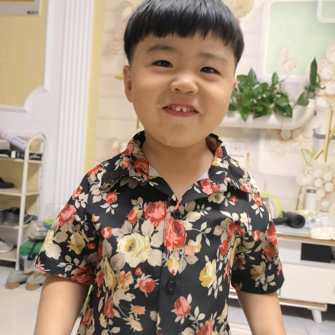 努力搞钱。