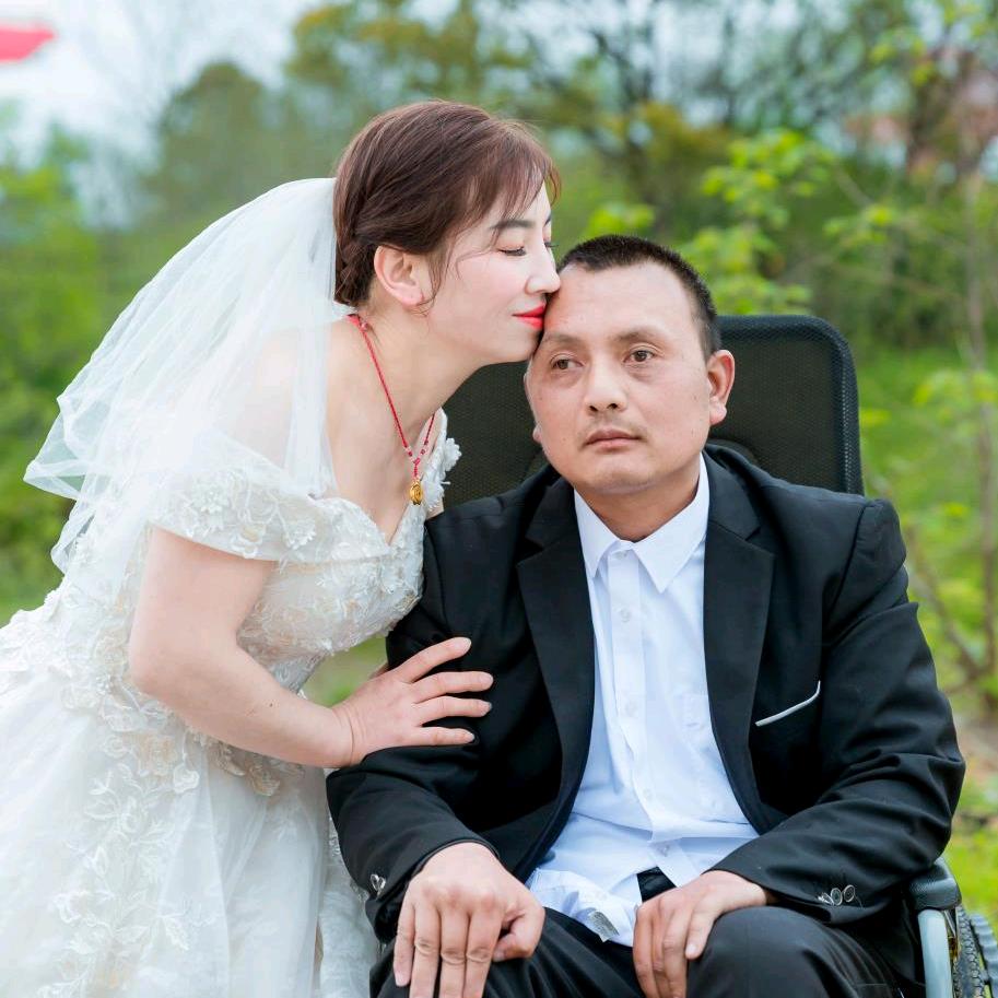 花花守护文文,巜爱你1314》