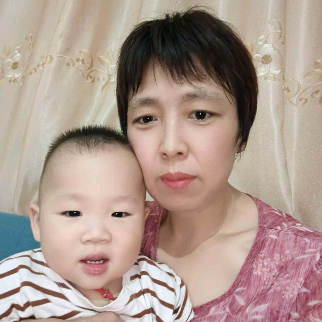 小于爱健身墨文奶奶