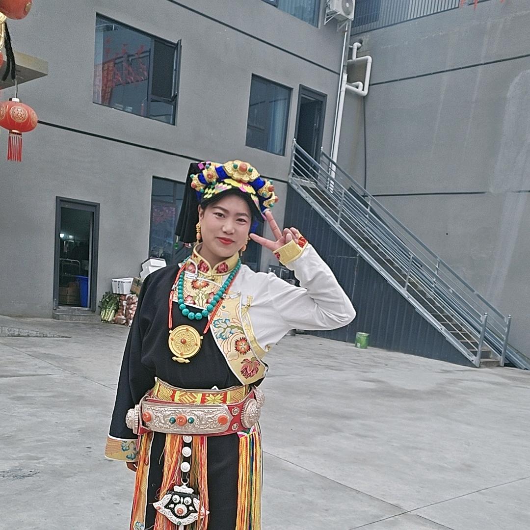 两个小公主的麻麻